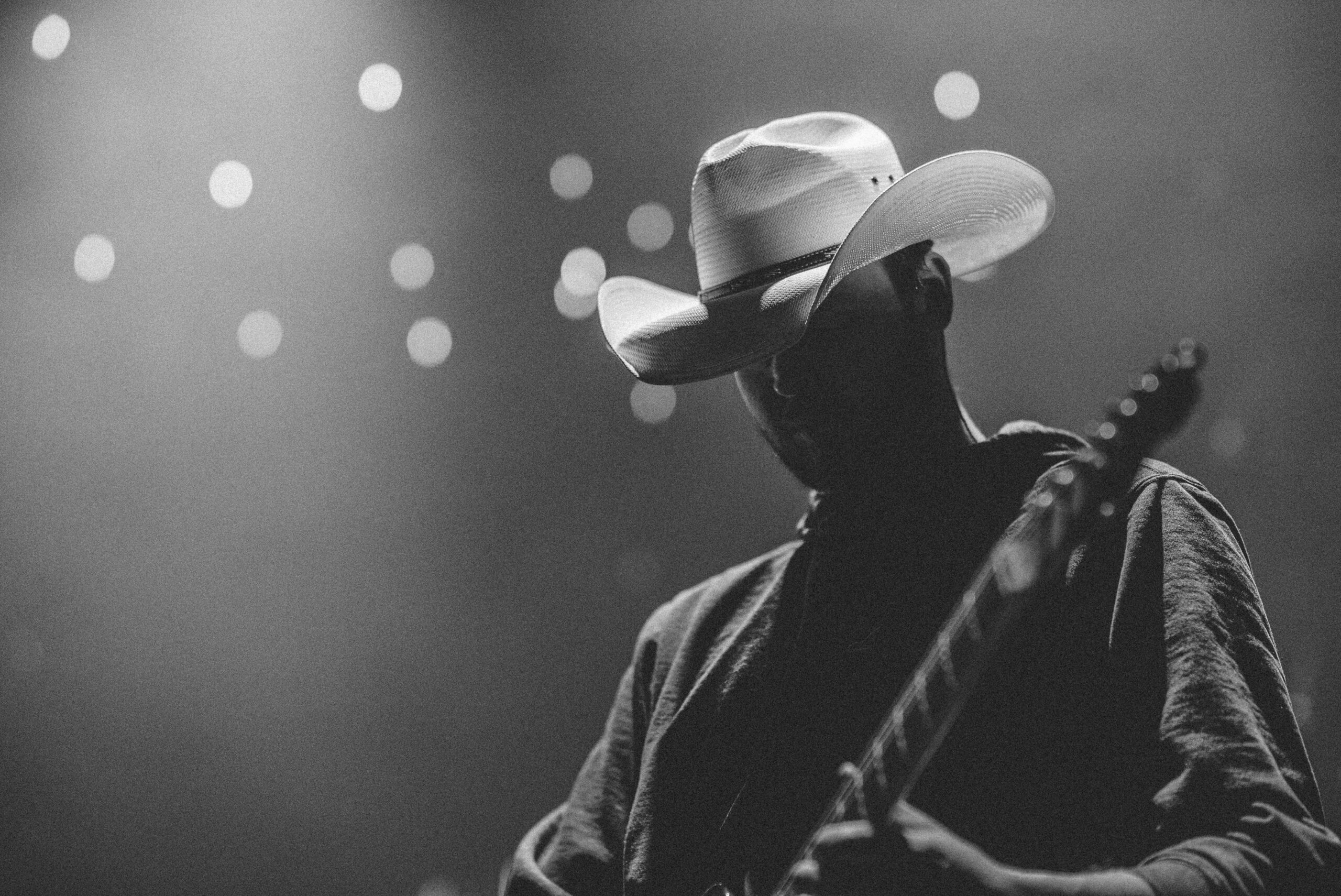 The Heartbeat of Country Music: A Guide to Country Singers
