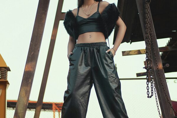 Dua Lipa Height: Everything You Need to Know About the Pop Star's Stature, Body Stats, and Star Power